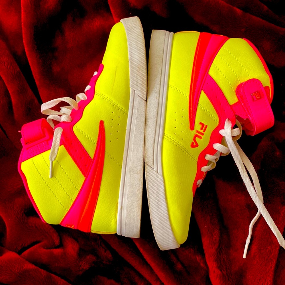 FILA neon shoes size 6 1/2